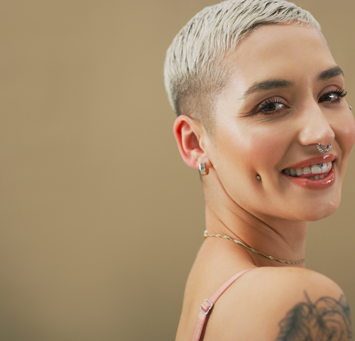 blond-piercing.png